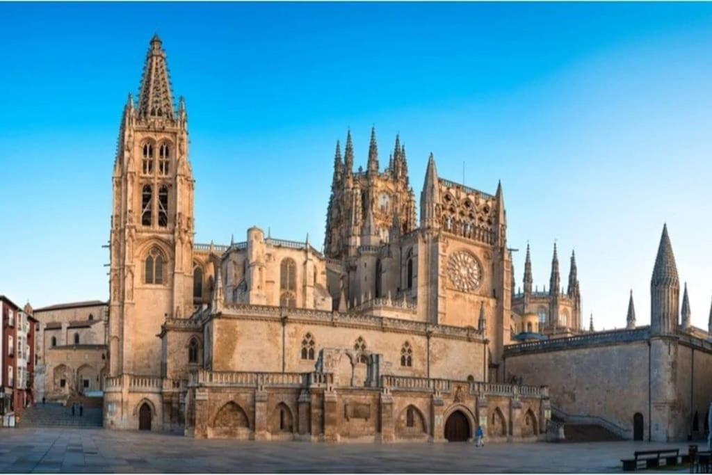 Vivienda De Uso Turistico En El Corazon De Burgos Lejlighed Eksteriør billede